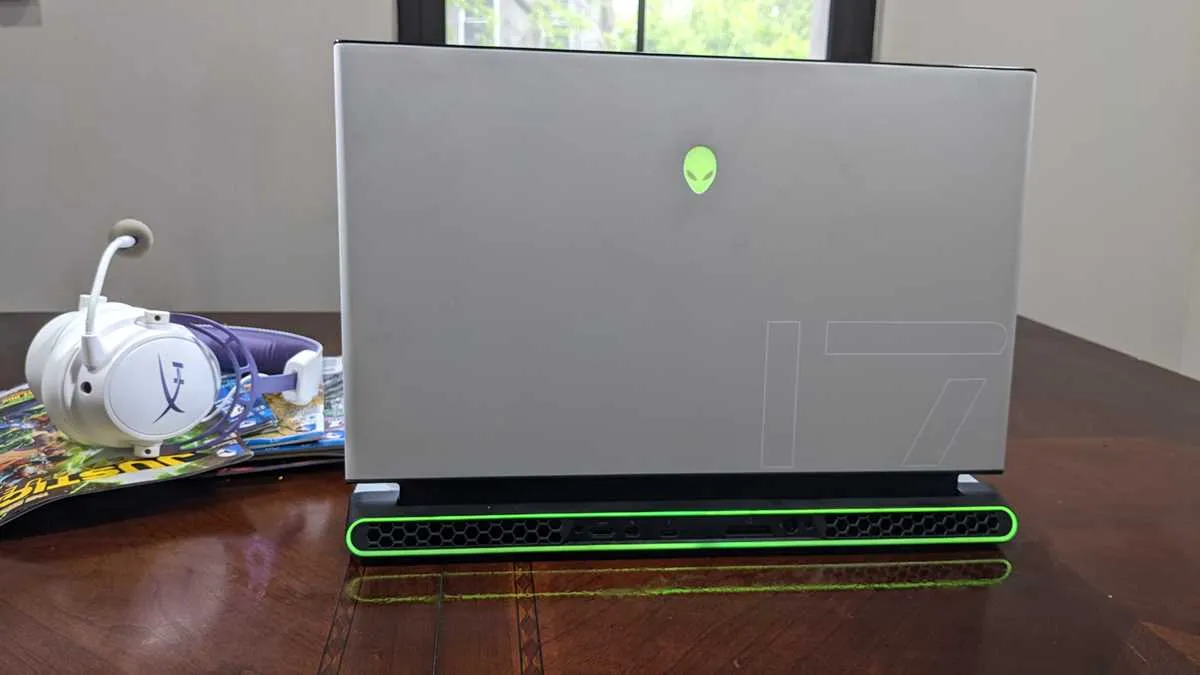 alienware m17 r3 specs alienware m17 r3 specs